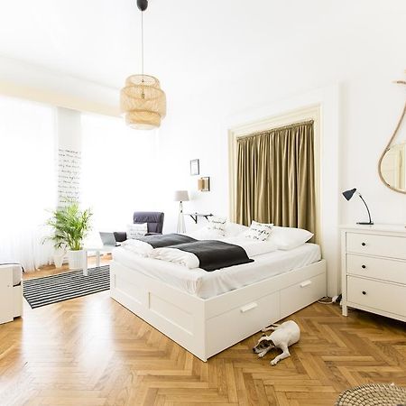 Friday Songs Apartment Praga Exterior foto